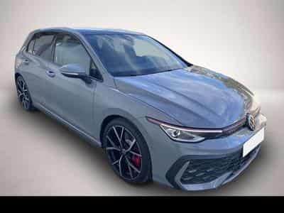 VW Golf (2025) - Photo 1