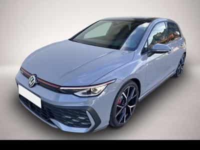 VW Golf (2025) - Photo 2