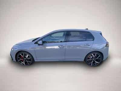 VW Golf (2025) - Photo 3