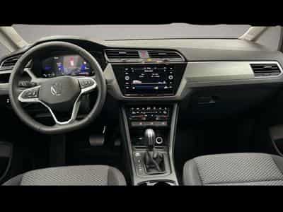 VW Touran (2025) - Photo 5
