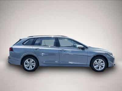 VW Golf (2025) - Photo 3