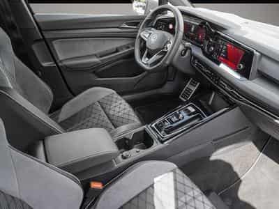 VW Golf (2024) - Photo 6