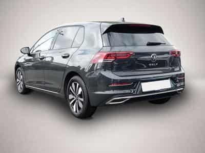 VW Golf (2024) - Photo 2