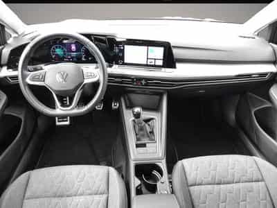 VW Golf (2024) - Photo 8