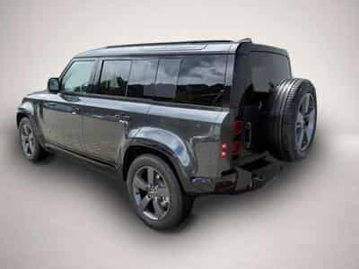 Land-Rover Defender (2025) - Photo 5
