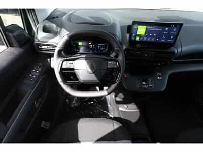 Citroën Berlingo 1.5 BlueHDi 130 EAT8 MAX (2026) - Foto 7