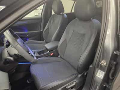 VW T-Roc TSI R-Line 150 CV / 110 KW  DSG (2026) - Photo 2