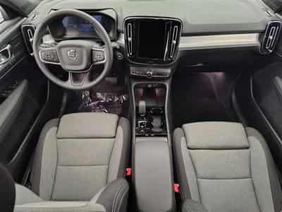 Volvo XC40 2.0 B3 Geartronic NAVI / FULL LED / HARMANN KARDON / CAMERA (2026) - Photo 8