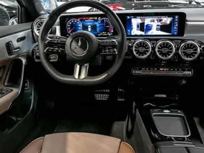 Mercedes A 250 E AMG (2023) - Photo 1