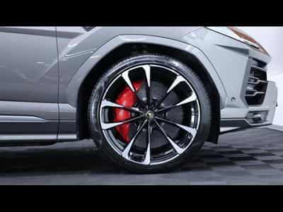 Lamborghini Urus 4.0 V8 650Ch (2022) - Photo 12