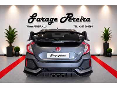 Honda Civic 2.0 320 TYPE-R CARBON LED NAVI 1 HAND (2018) - Photo 4