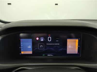 Jeep Avenger 1.2 Turbo 100cv Altitude NAVI / S-CUIR / FULL LED / CARPLAY (2025) - Photo 10