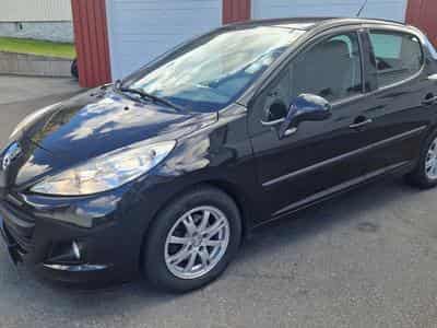 Peugeot 207 1.4 HDI Premium (2011) - Photo 1