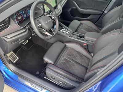 Skoda Octavia RS 2.0 TSI (2025) - Foto 2
