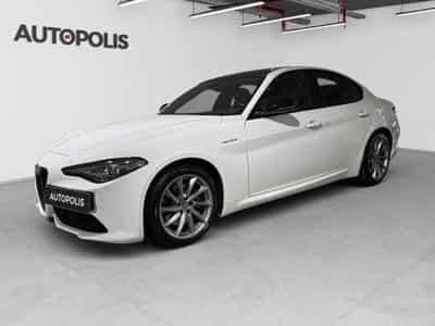 Alfa-Romeo Giulia 2.2 MJD 210 Q4 Veloce (2023) - Foto 1