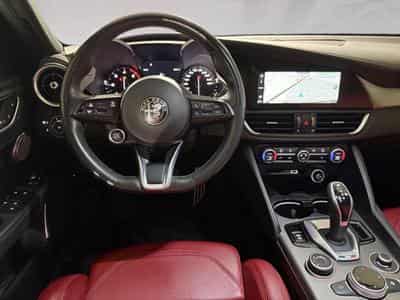 Alfa-Romeo Giulia 2.2 MJD 210 Q4 Veloce (2023) - Foto 6