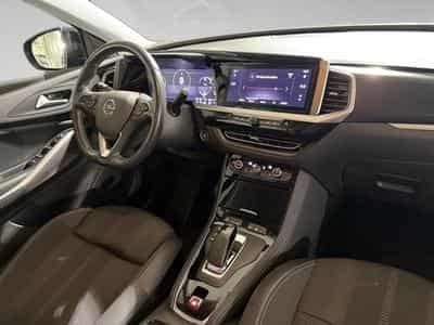 Opel Grandland 1.6 Turbo S/S AT8 Elegance (2023) - Foto 8