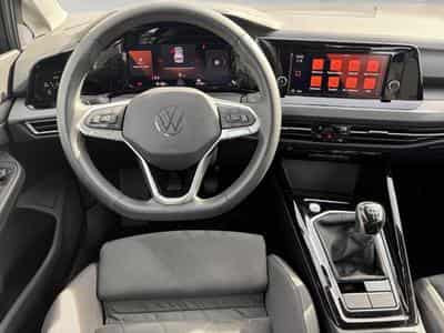 VW Golf VIII 1.5 TSI 96kW Style (2024) - Photo 6