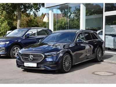 Mercedes 300 (2026) - Photo 2