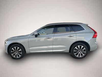 Volvo XC60 (2024) - Photo 2