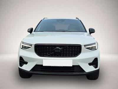 Volvo XC40 (2025) - Photo 3