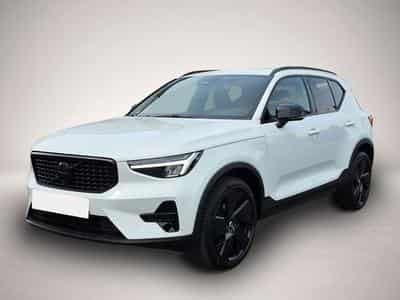 Volvo XC40 (2025) - Photo 1