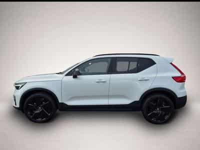 Volvo XC40 (2025) - Photo 4