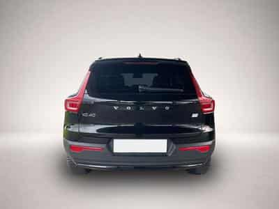 Volvo XC40 (2023) - Photo 4