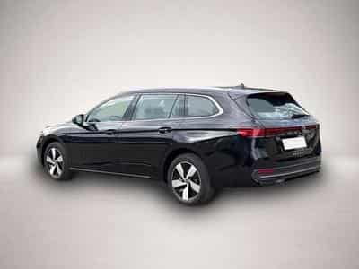 VW Passat (2025) - Photo 3