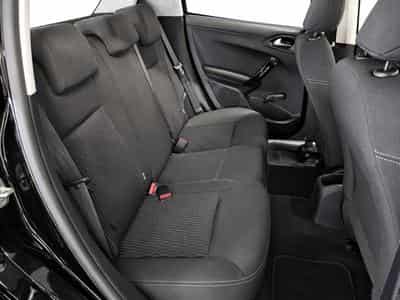 Peugeot 208 1.6 HDI 92 STYLE 1 HAND (2014) - Photo 6