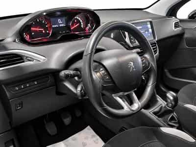 Peugeot 208 1.6 HDI 92 STYLE 1 HAND (2014) - Photo 9