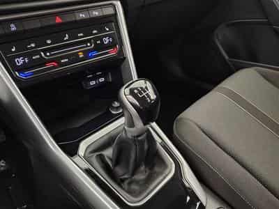 Volvo XC40 2.0 B3 Geartronic NAVI / FULL LED / HARMANN KARDON / CAMERA (2026) - Foto 13