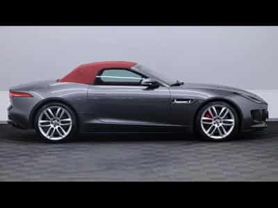 Jaguar F-Type P550 R AWD Auto (2015) - Photo 12