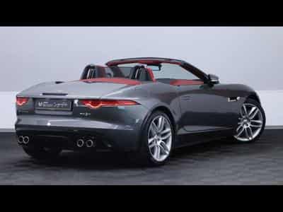 Jaguar F-Type P550 R AWD Auto (2015) - Photo 14
