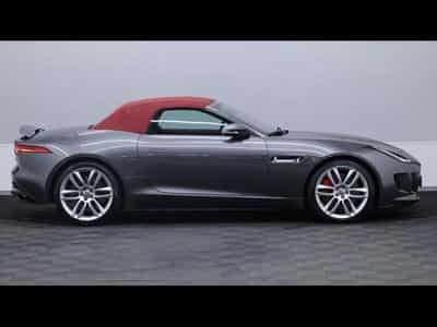 Jaguar F-Type P550 R AWD Auto (2015) - Photo 13