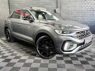 VW T-Roc R-Line Black Edition 1.5 TSI 150 CV DSG7 *PANO* BLACK* CAM * (2025) - Photo 3