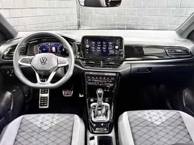 VW T-Roc R-Line Black Edition 1.5 TSI 150 CV DSG7 *PANO* BLACK* CAM * (2025) - Photo 9