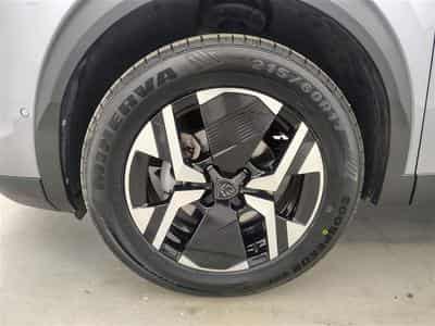 Peugeot 2008 1.2 PureTech GT S&S (2024) - Photo 6