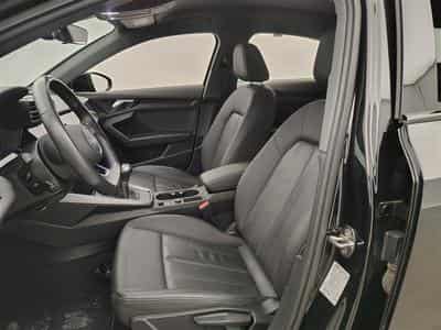 Audi A3 30 TFSI S-Line S tronic  Cuir / Navi Cockpit / Led (2023) - Foto 7