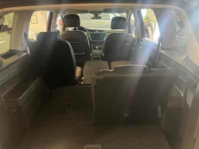VW Touran VOLKSWAGEN TOURAN EN STOCK COMFORTLINE LED DSG ERGO SITZE SI (2024) - Photo 8