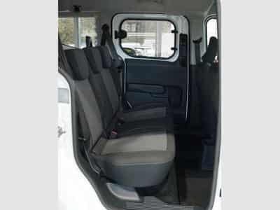 Ford Tourneo 1.0 EcoBoost Trend (2025) - Foto 13
