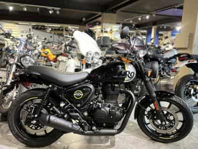 Royal Enfield Hunter 350 REBEL BLACK (2026) - Photo 1