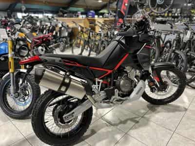 Aprilia Tuareg 660 ATREIDS BLACK disponible aussi en 35 KW (2024) - Foto 3