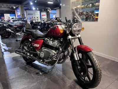 Royal Enfield Meteor Rouge Celestial (2026) - Photo 7