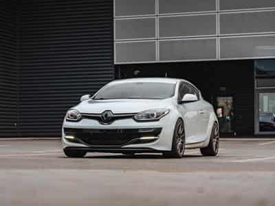 Renault Megane RS - phase 3 - 265ch (2014) - Photo 1