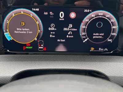 VW Golf R-Line Limited (2026) - Photo 15