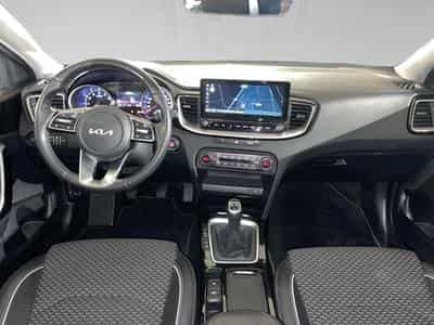 Kia Ceed Pulse 1.0 T-GDI 120 MHEV DCT ISG (2024) - Foto 5
