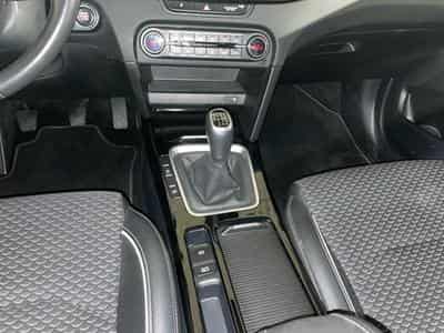 Kia Ceed Pulse 1.0 T-GDI 120 MHEV DCT ISG (2024) - Foto 10