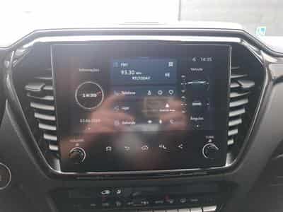 Isuzu D-Max D-MAX DC Euro6d V-Cross AT 4x4 (2025) - Photo 3