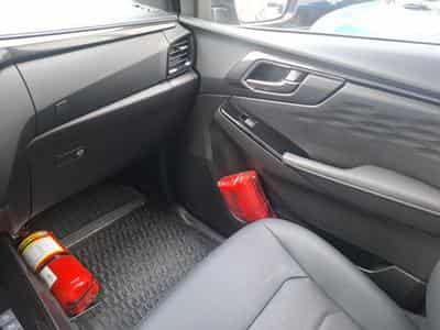 Isuzu D-Max D-MAX DC Euro6d V-Cross AT 4x4 (2025) - Photo 9